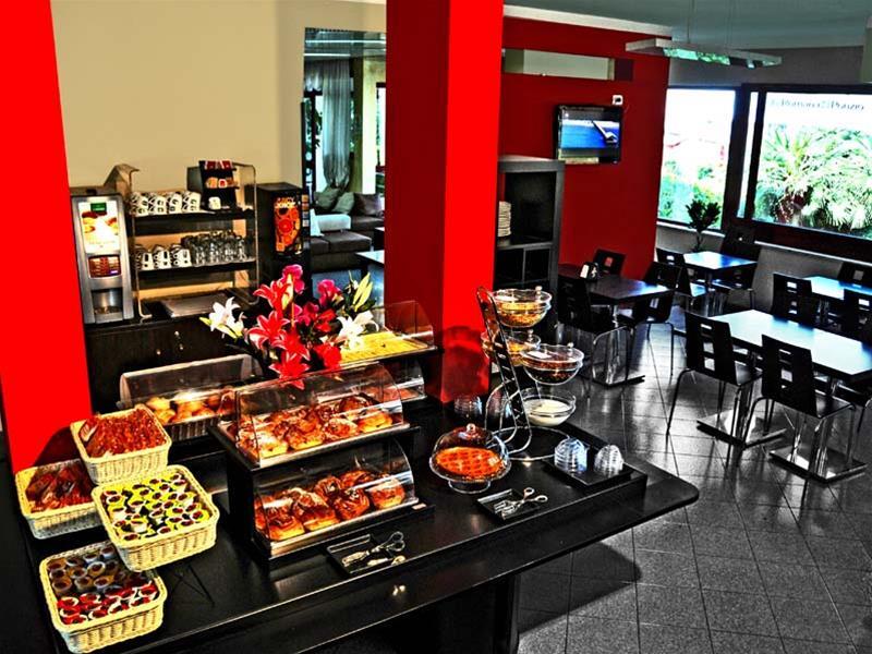 Hotel Jonico Rzym Zewnętrze zdjęcie