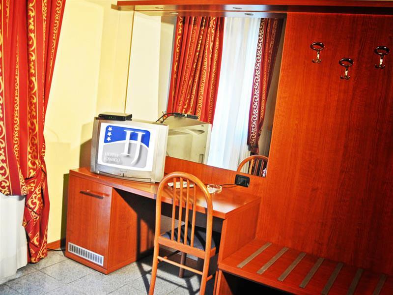 Hotel Jonico Rzym Zewnętrze zdjęcie